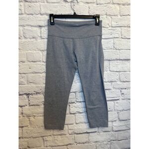 Lululemon Gray Athleisure Cropped Leggings Pants Size 6